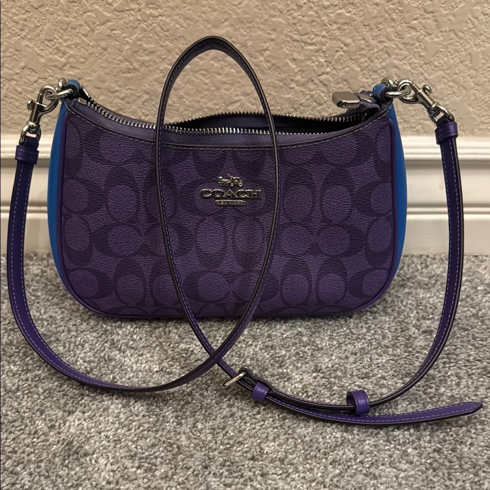 Coach Teri CA170 Purple Signature Canvas Shoulder Crossbody Bag – 2 Straps